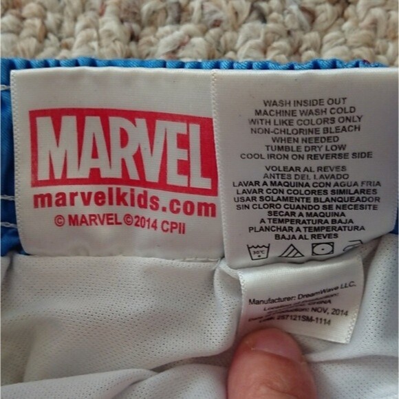 Boys Marvel Spider Swim Shorts - Blue & red size 5 - Picture 9 of 10